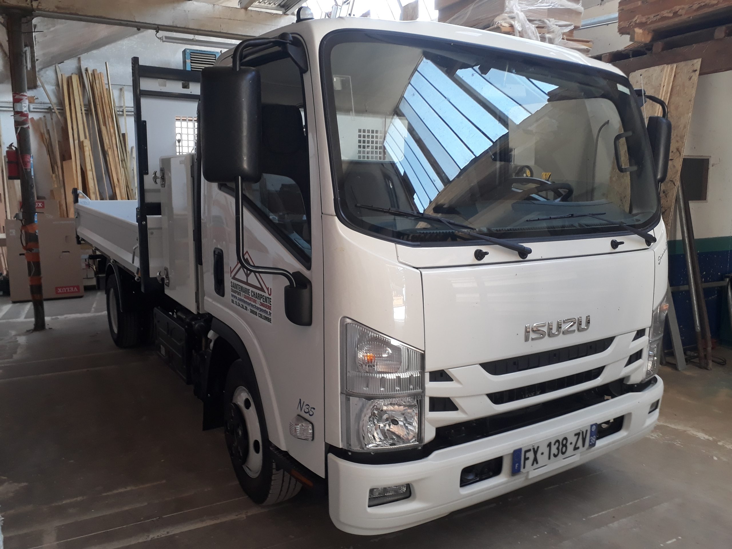 Camion benne 3.5T Isuzu